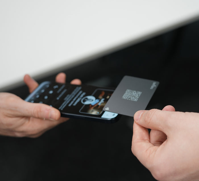 TAPiTAG Black Matte PVC NFC Business Cards