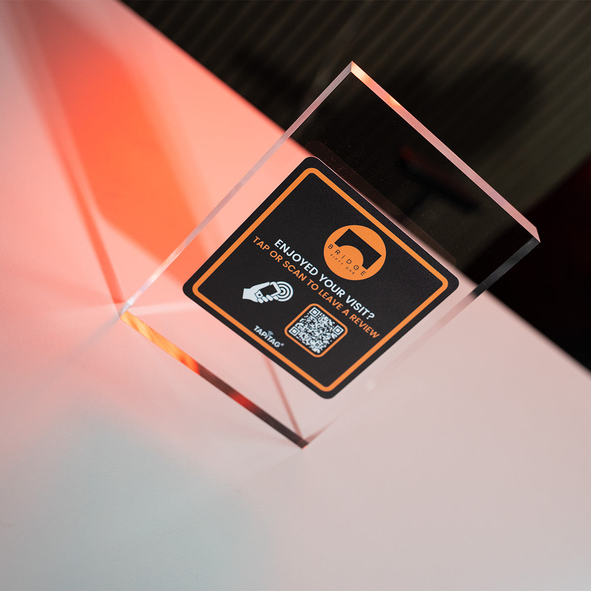 TAPiTAG Smart Display Stand with NFC & QR CODE