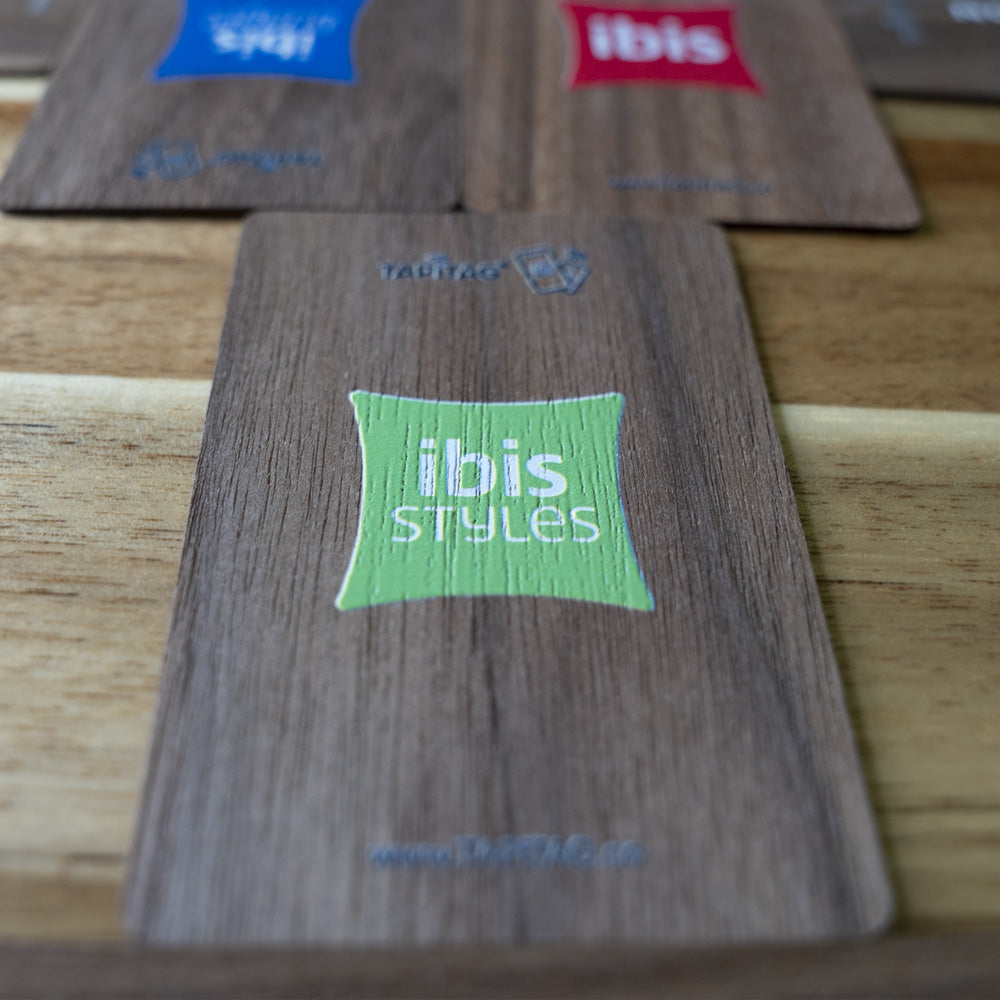 Walnut NFC QR Code google review card IBIS HOTEL