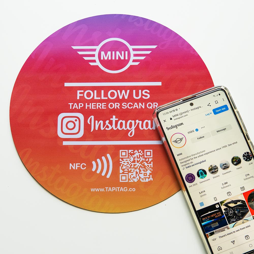 TAPiTAG Instagram NFC QR Tag bar restaurant Get more followers