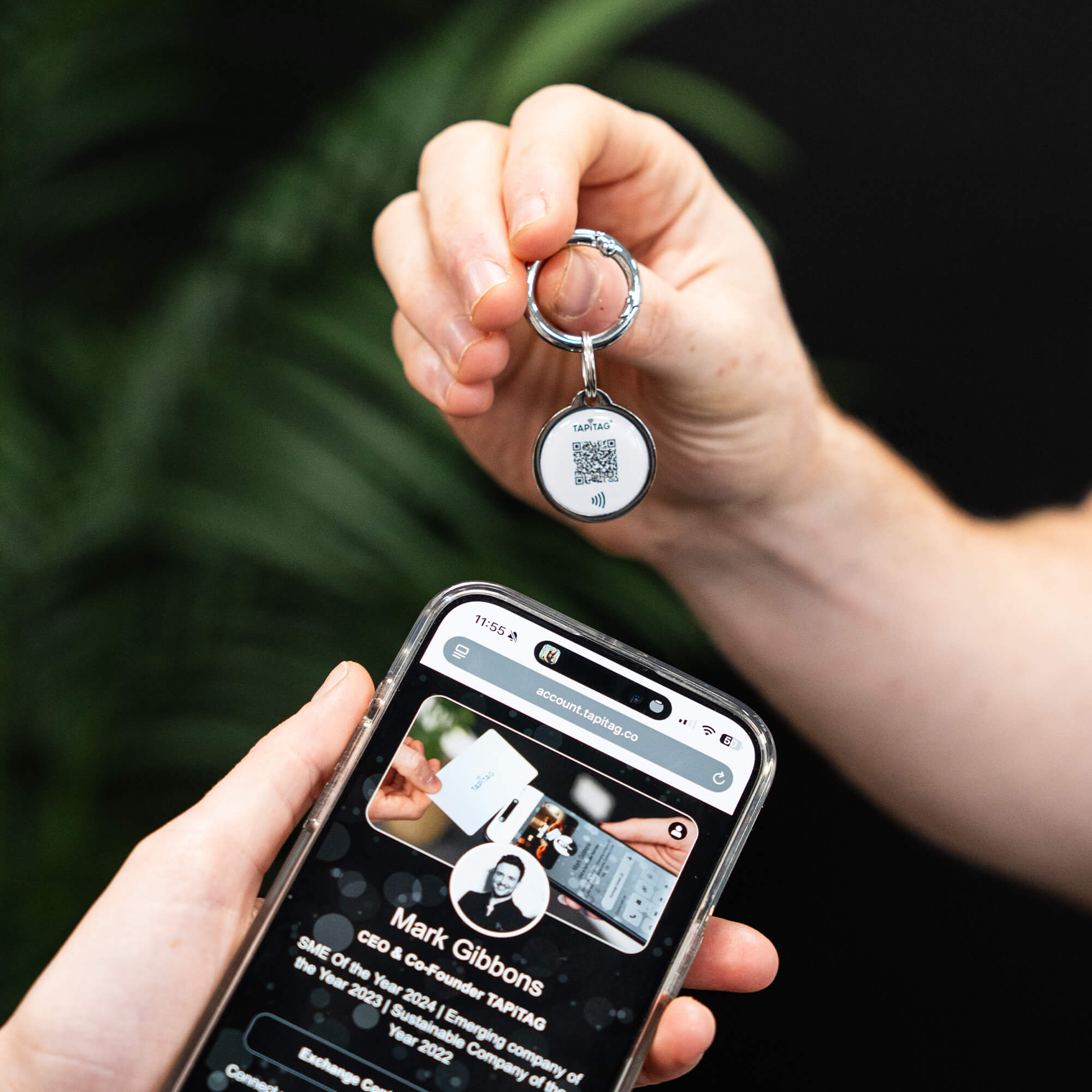 TAPiTAG Digital Keyring silver NFC QR CODE Digital Business Card