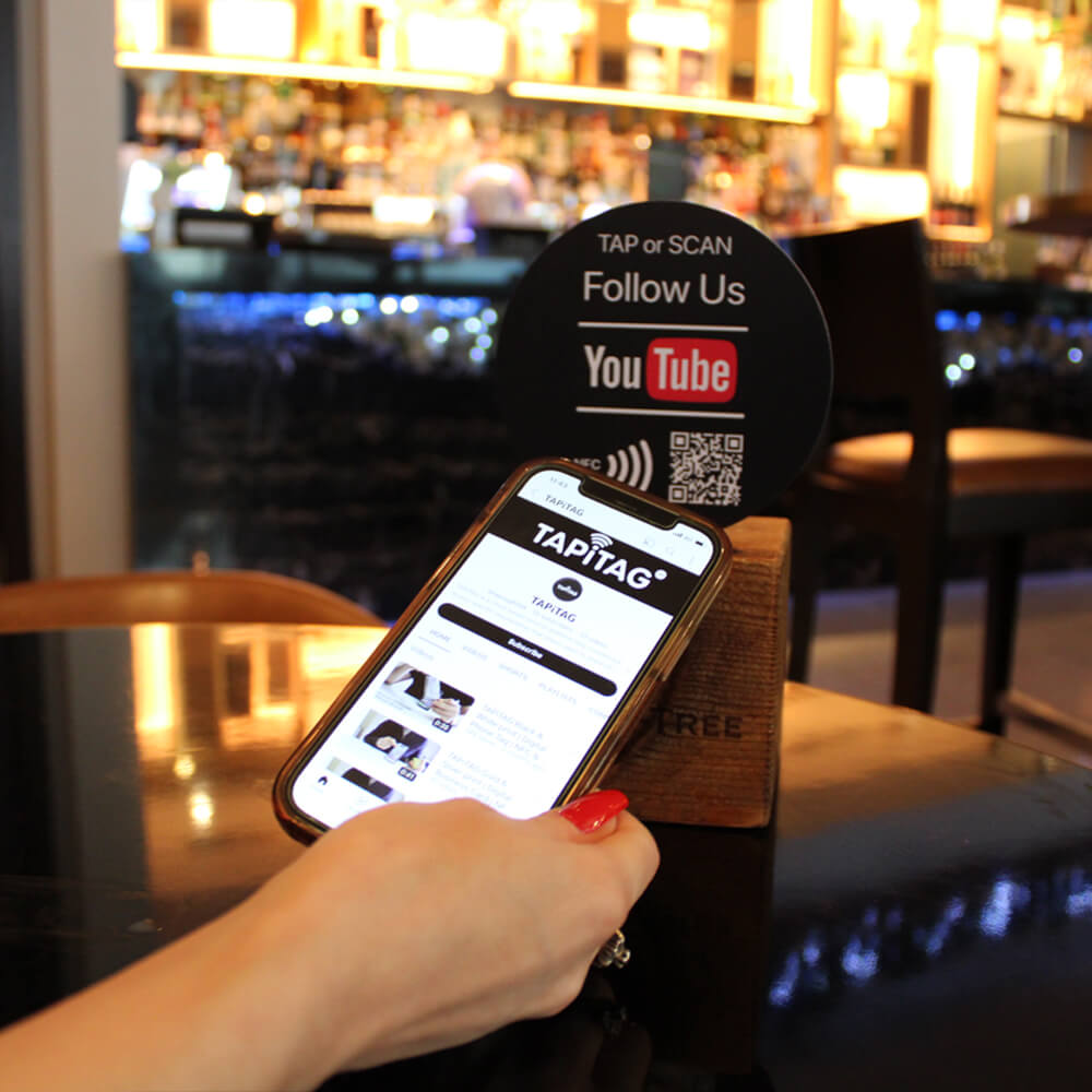 TAPiTAG YouTube NFC QR Tag bar restaurant Get more followers