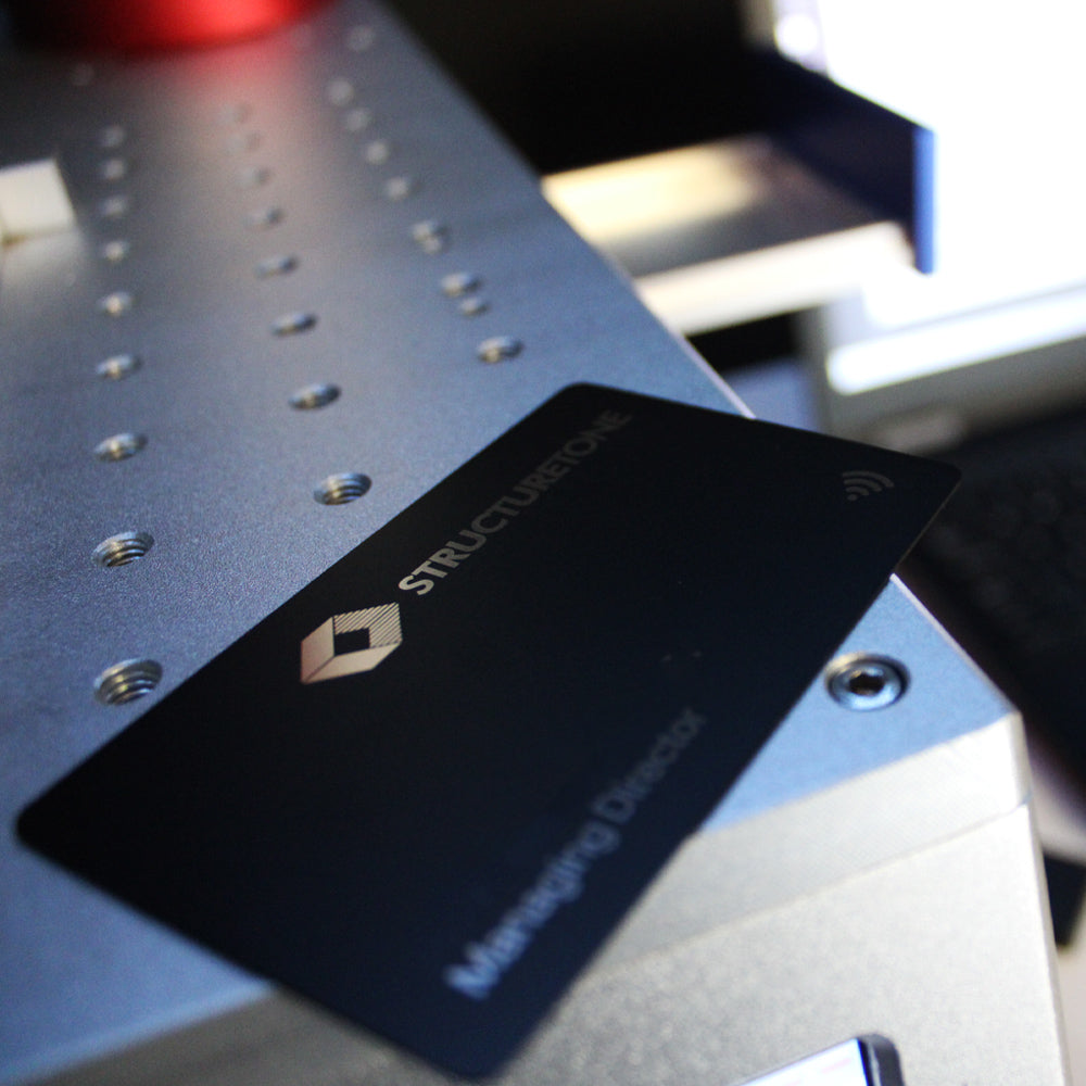 TAPiTAG Black Metal | NFC Business Card
